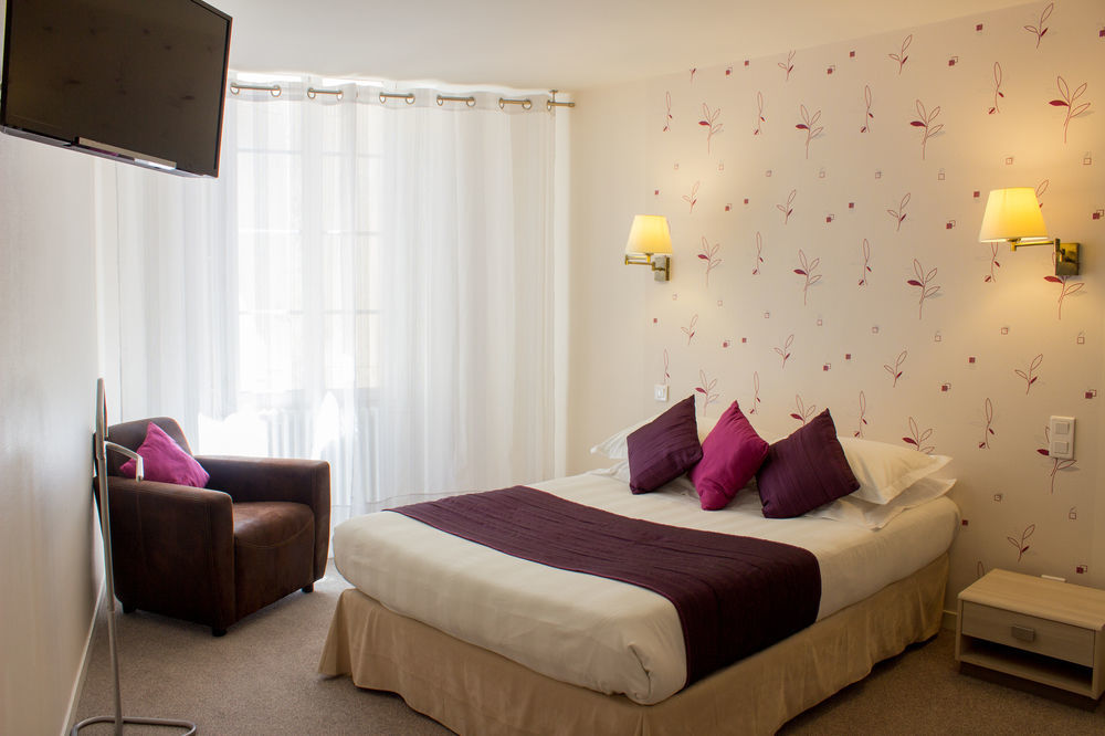 Contact Hotel Les Platanes Villeneuve Sur Lot Centre Exterior photo